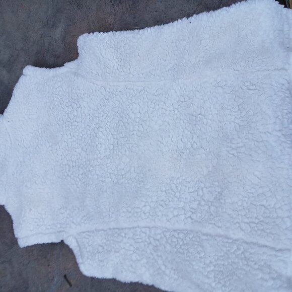 ladies winter vest - Picture 2 of 2